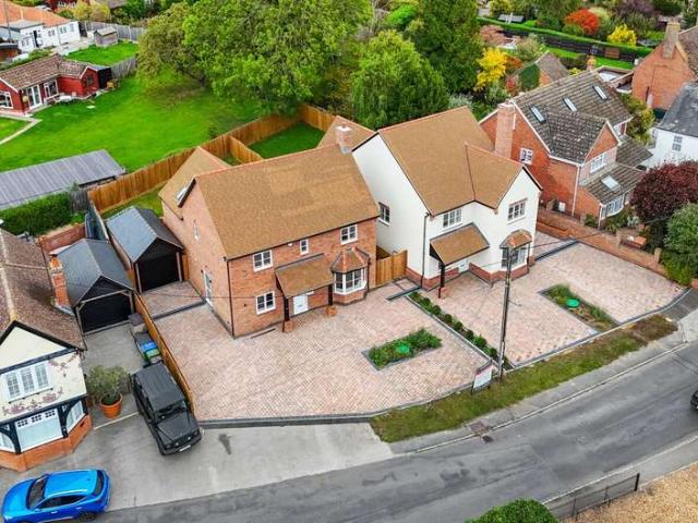 House for sale in Quainton