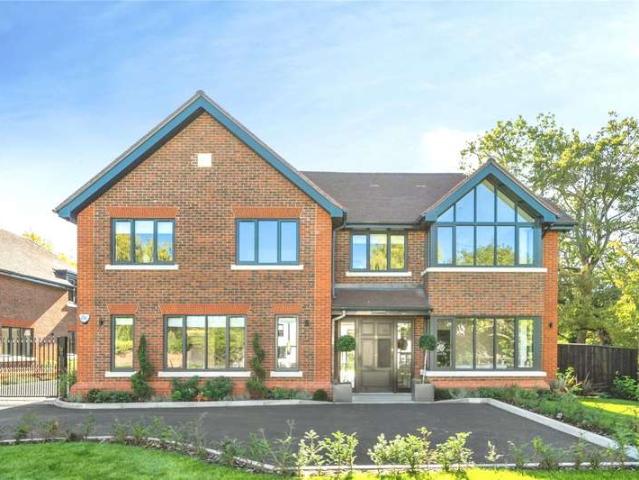 House for sale in Denham, Gerrards Cross and Chalfonts Community Board, Buckinghamshire