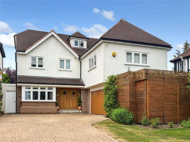 House for sale in Hadley Wood, Greater London