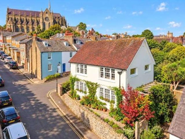 House for sale in Arundel, Arun