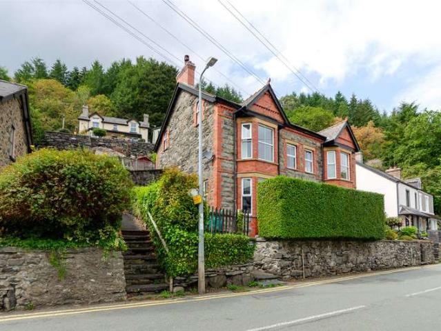 House for sale in Trefriw, Wales