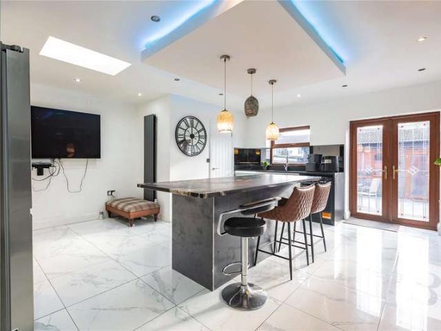 House for sale in Gants Hill, Greater London