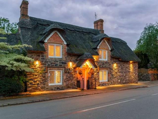 House for sale in Elmfield, Leicestershire