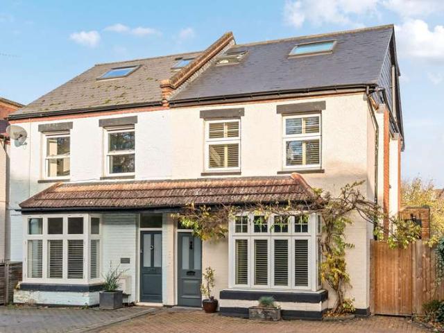 House for sale in Thames Ditton, Elmbridge