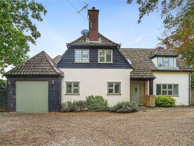 House for sale in Chelmondiston, Suffolk