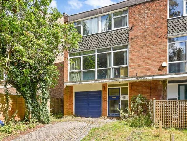 House for sale in Hampshire
