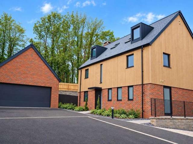 House for sale in Long Ashton, North Somerset