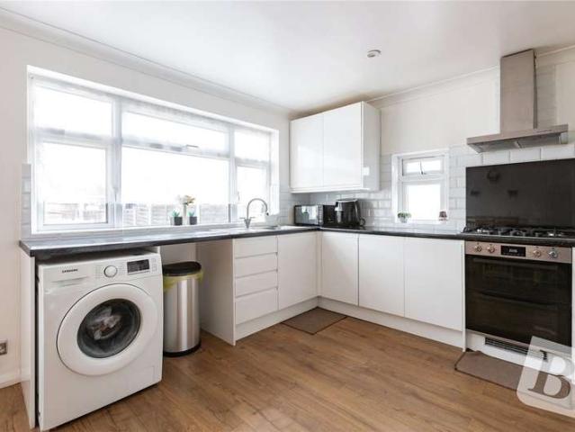 House for sale in London Borough of Redbridge, Greater London