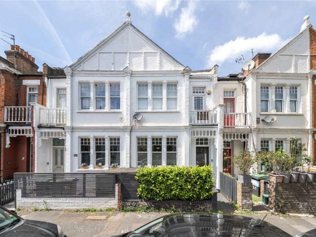 House for sale in Crouch End, Greater London