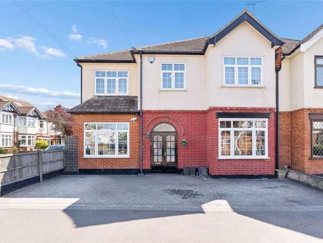 House for sale in Upminster, Greater London