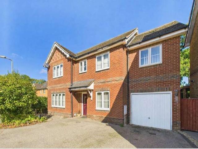 House for sale in Newell Green