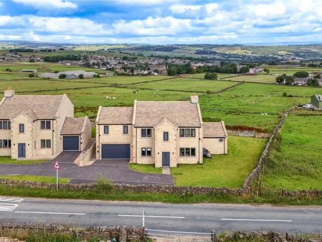 House for sale in Wilsden, Bradford