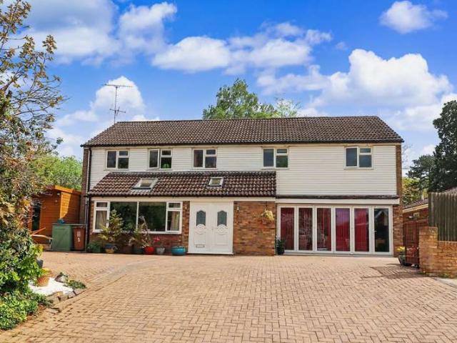 House for sale in Roebuck, Shephall