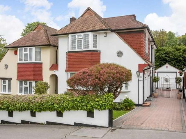 House for sale in London Borough of Croydon, Upper Norwood