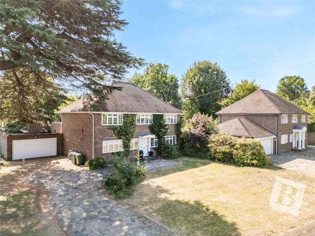 House for sale in Emerson Park, Greater London