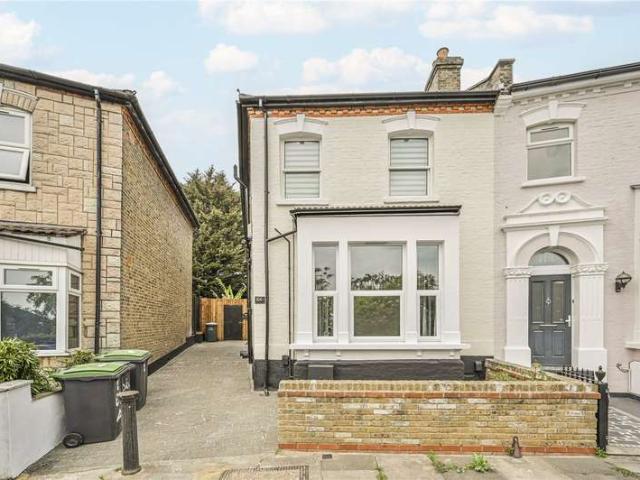 House for sale in Hornsey, Greater London