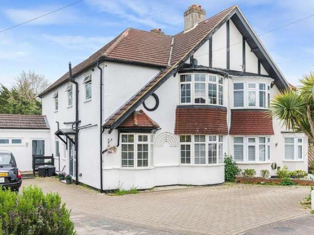 House for sale in Petts Wood, Greater London