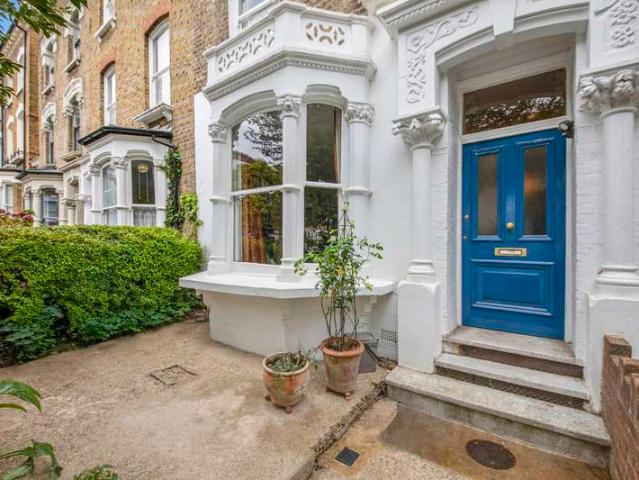 House for sale in Highbury, Greater London
