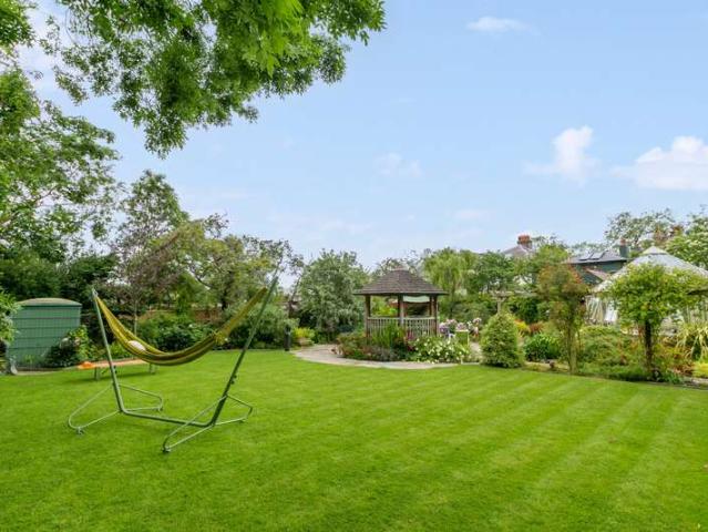 House for sale in Streatham, Greater London
