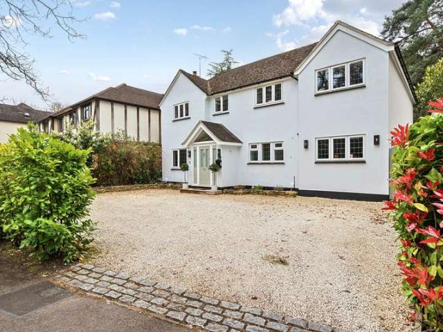 House for sale in Sheerwater, Woking
