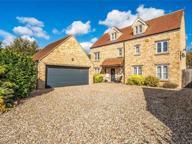 House for sale in Evershot, Oxfordshire