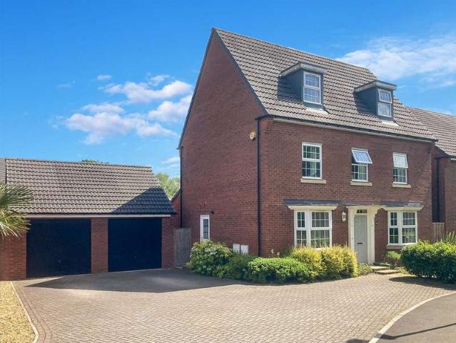House for sale in Priorswood, Rumwell