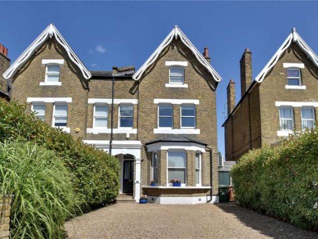 House for sale in London Borough of Lewisham, Blackheath