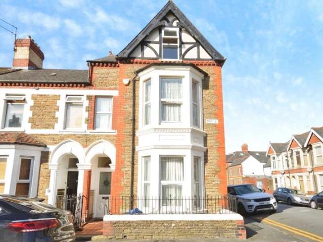 House for sale in Plasnewydd, Falcon Lodge