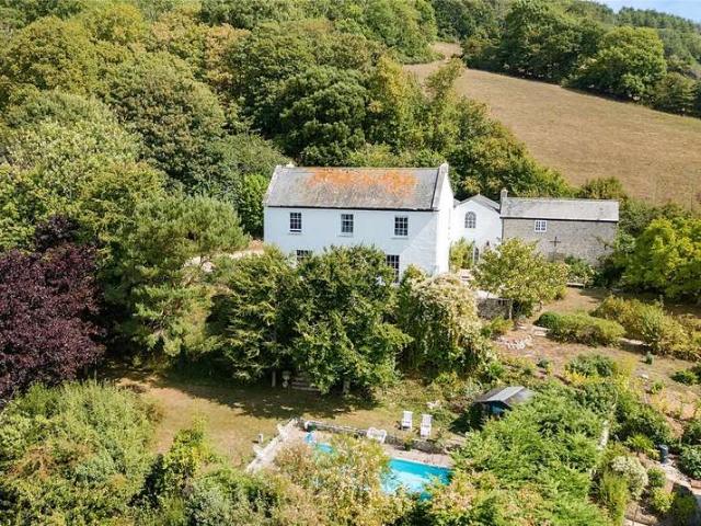 House for sale in Axmouth, Budlake