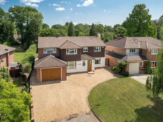 House for sale in Westborough, Surrey