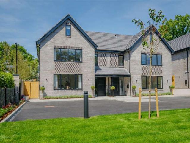 House for sale in Radlett, Hertfordshire