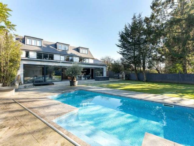 House for sale in Greater London