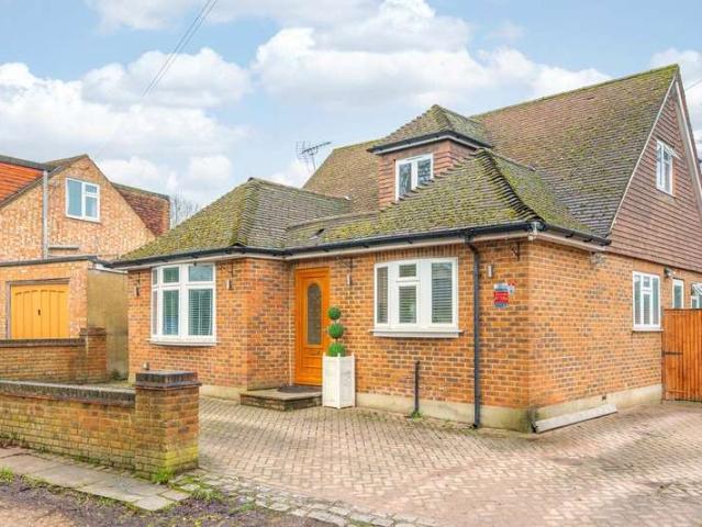 House for sale in Row Town, Surrey