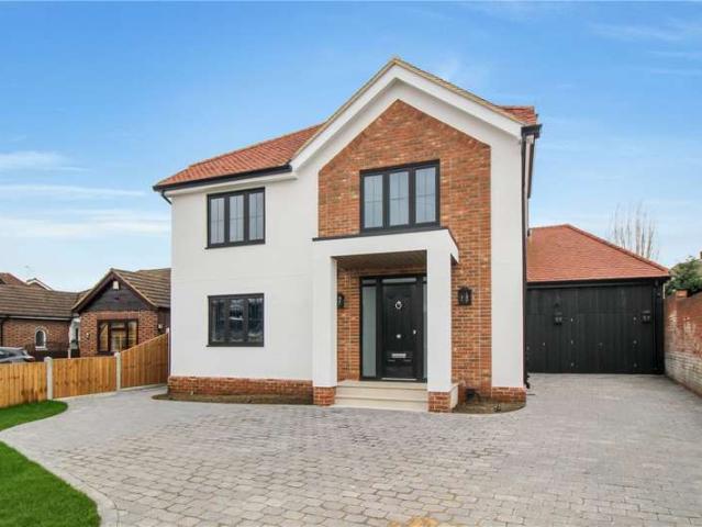 House for sale in South Benfleet, Essex
