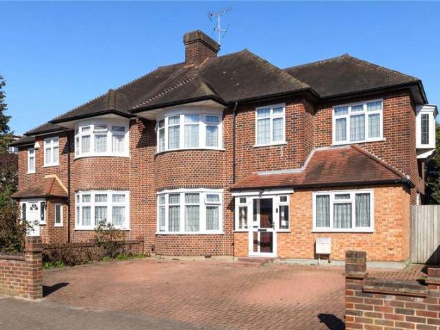 House for sale in Southfields, Greater London