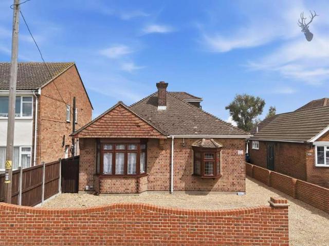 House for sale in Rainham, Greater London