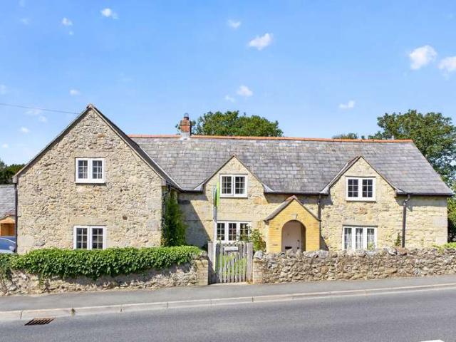 House for sale in Bierley, Whitwell