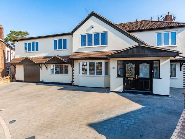 House for sale in Emerson Park, Greater London