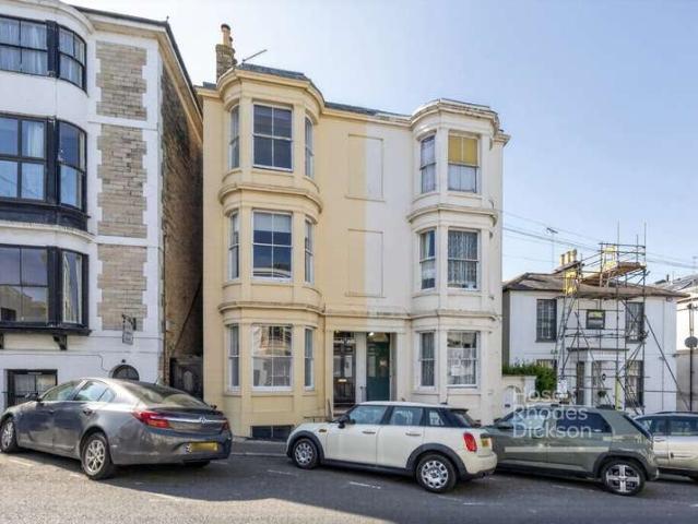 House for sale in Weeks, Ryde