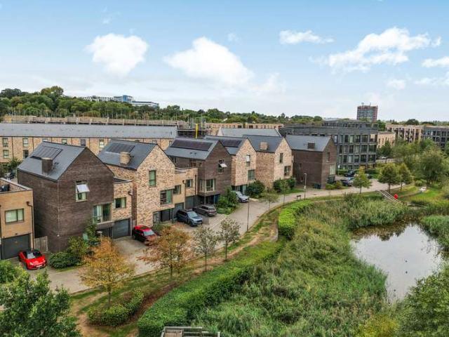 House for sale in Barton Park, Oxford