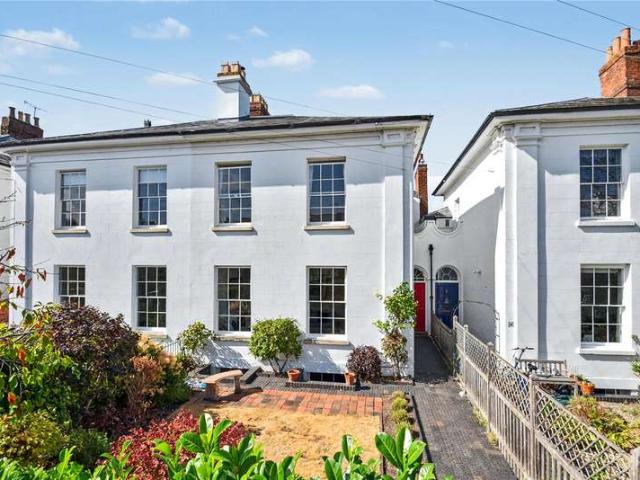 House for sale in Barbourne, Worcestershire