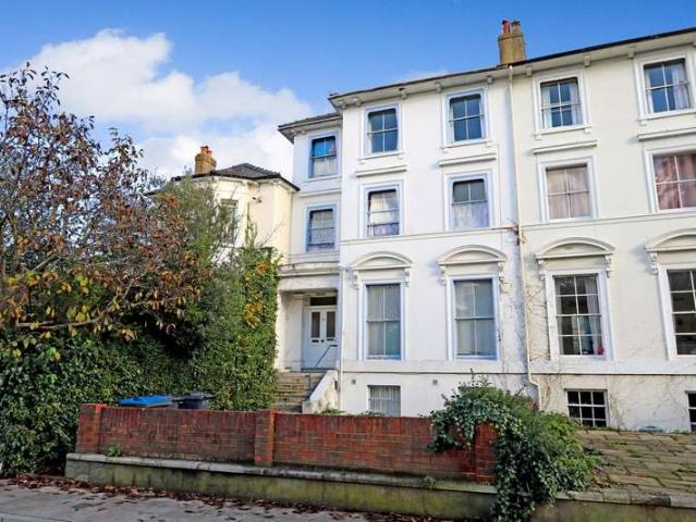House for sale in Surbiton, Greater London