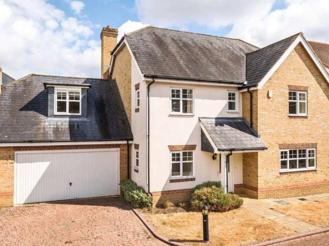 House for sale in Worplesdon, Westborough