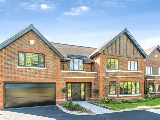House for sale in Denham, Gerrards Cross and Chalfonts Community Board, Buckinghamshire