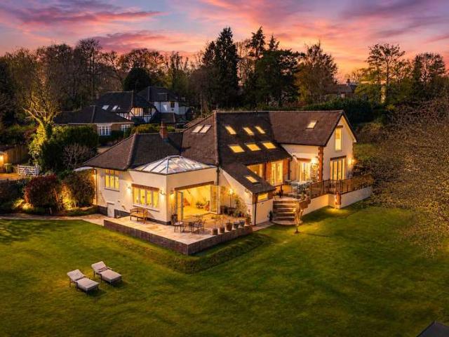 House for sale in Pouchen End, Hertfordshire