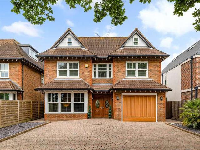 House for sale in London Borough of Barnet, Greater London