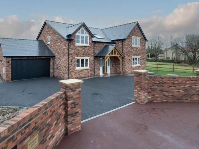 House for sale in Alpraham