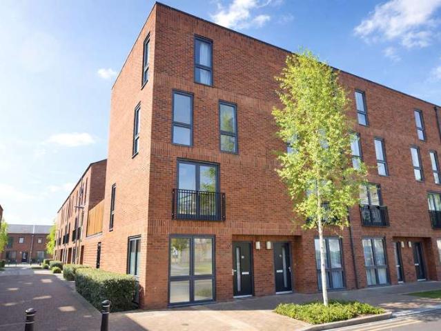 House for sale in Kings Barton, Gloucester
