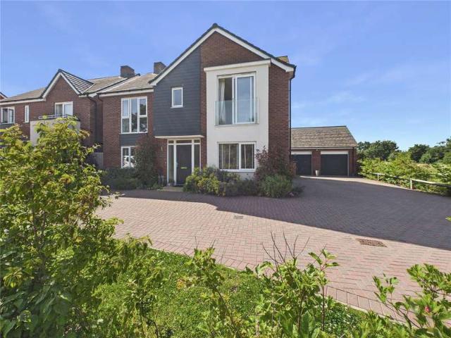 House for sale in Crookhill, Worcestershire