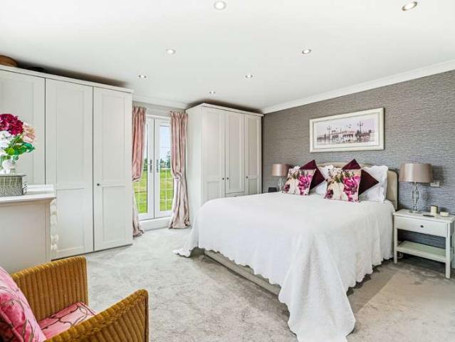 House for sale in North Shoebury, Alton Barnes